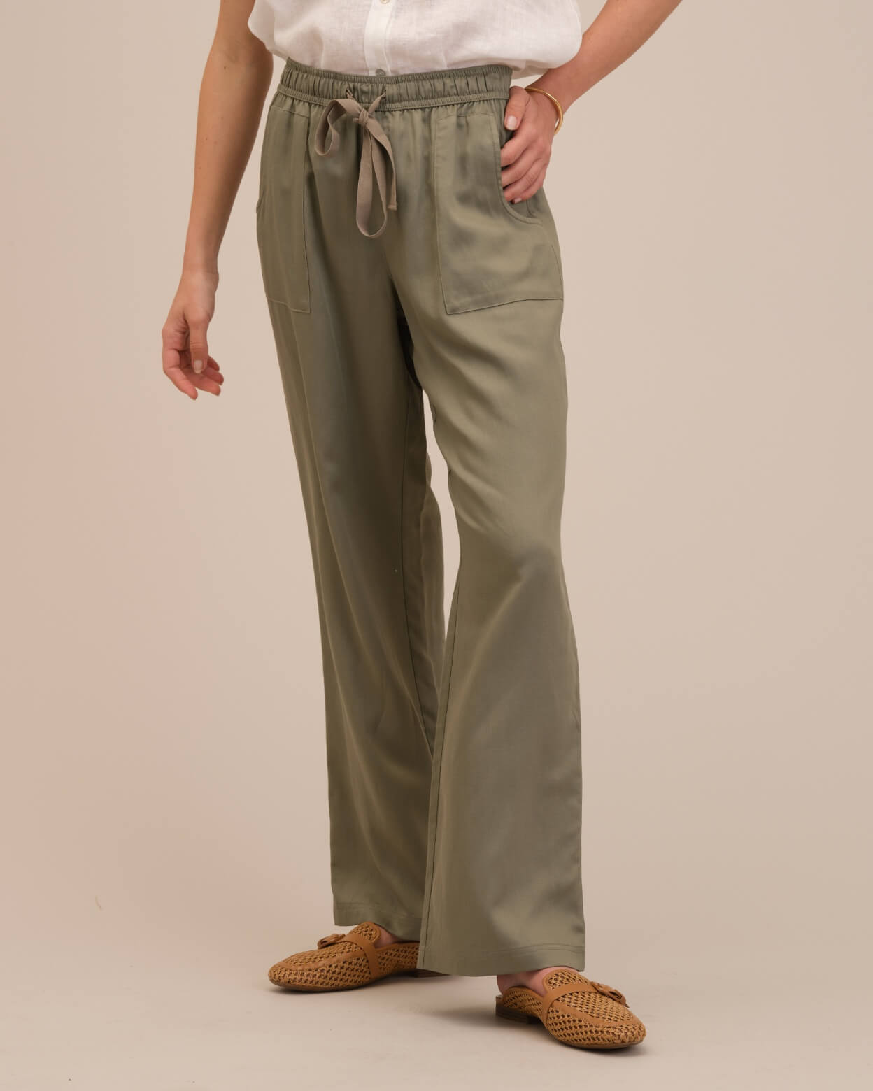 Buy Linen Woman's Pants KAIA, Linen Drawstring Pants in Crop Length With  Side Pockets, Linen High Waist Pants for Woman Online in India - Etsy